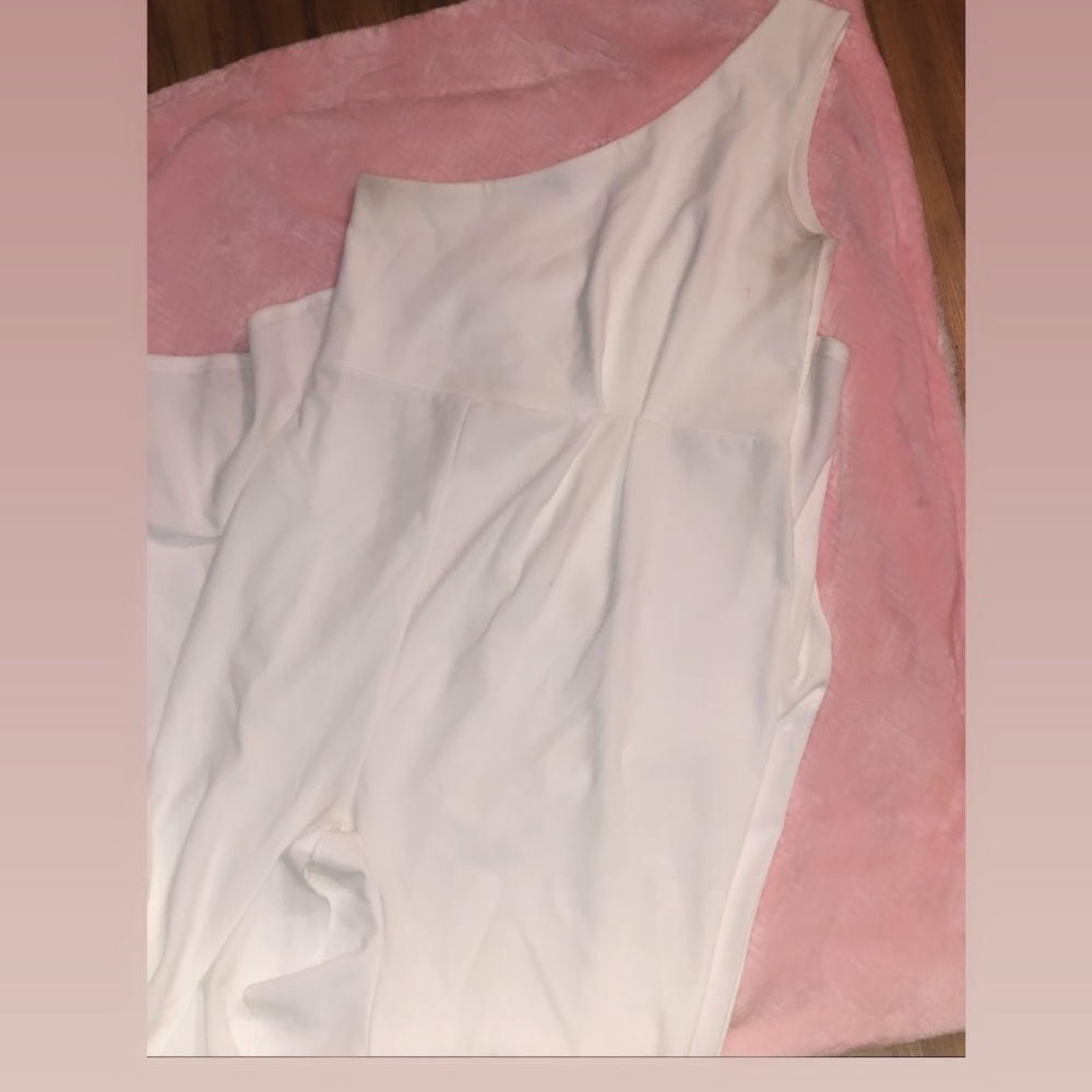 Dress - Picture 2 of 4